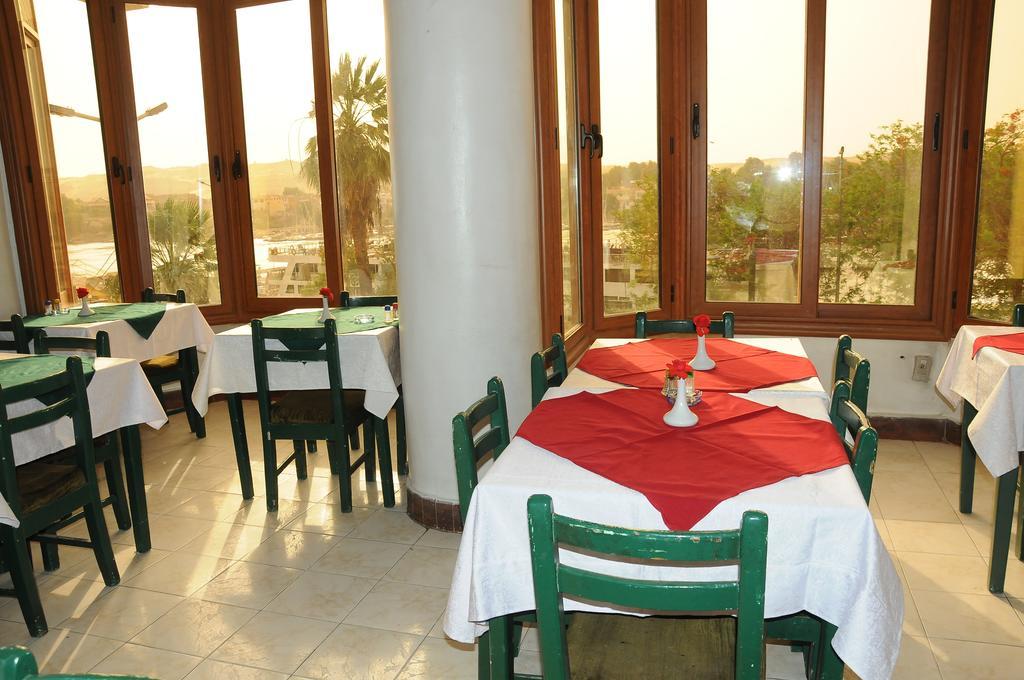 Nile Hotel Aswan Eksteriør billede