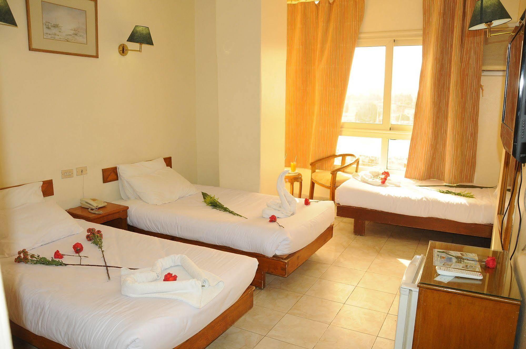 Nile Hotel Aswan Eksteriør billede